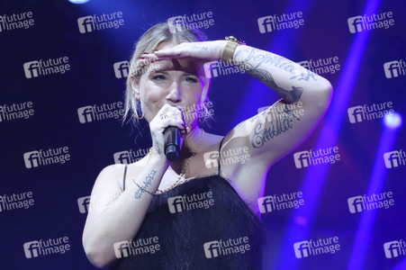 Schlagerwahn auf der Reeperbahn in Hamburg