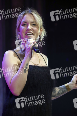 Schlagerwahn auf der Reeperbahn in Hamburg