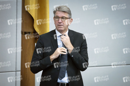 42. Sitzung des Deutschen Bundestages in Berlin