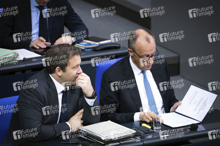 43. Sitzung des Deutschen Bundestages in Berlin