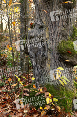 NATURE ART:  Herbst / Autumn Bodypainting