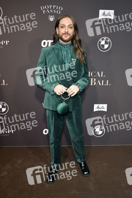 Magical Christmas Ball von LeGer by Lena Gercke in Berlin