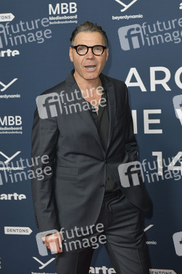 Festival Opening und Filmpremiere 'Sentimental Value', Around the World in 14 Films Weltkinofestival 2025 in Berlin