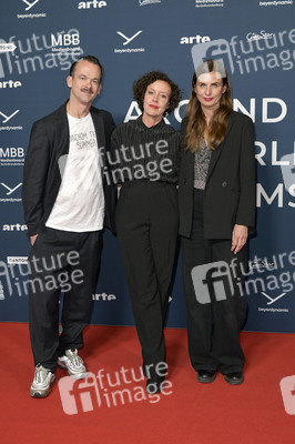 Festival Opening und Filmpremiere 'Sentimental Value', Around the World in 14 Films Weltkinofestival 2025 in Berlin