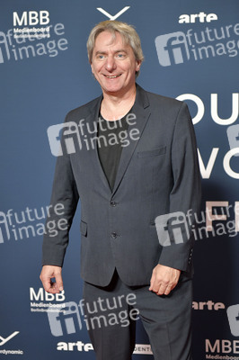 Festival Opening und Filmpremiere 'Sentimental Value', Around the World in 14 Films Weltkinofestival 2025 in Berlin