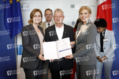 Verleihung des Deutsch-Französischen Parlamentspreises 2025 in Berlin