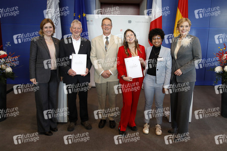 Verleihung des Deutsch-Französischen Parlamentspreises 2025 in Berlin