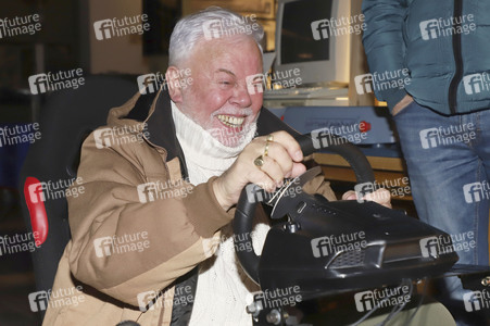 Taco und Thorsten Laussch auf dem Weihnachtmarkt in Hamburg