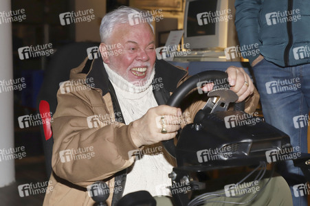 Taco und Thorsten Laussch auf dem Weihnachtmarkt in Hamburg