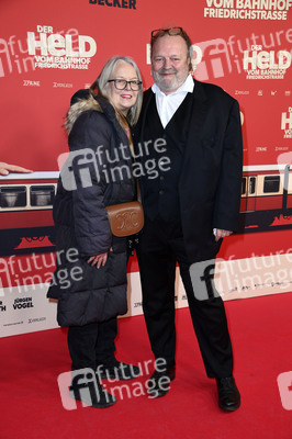 Filmpremiere 'Der Held vom Bahnhof Friedrichstraße' in Berlin