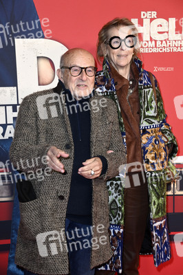 Filmpremiere 'Der Held vom Bahnhof Friedrichstraße' in Berlin