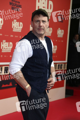 Filmpremiere 'Der Held vom Bahnhof Friedrichstraße' in Berlin