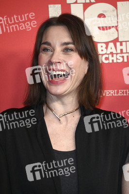 Filmpremiere 'Der Held vom Bahnhof Friedrichstraße' in Berlin