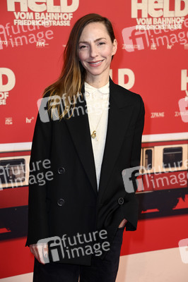 Filmpremiere 'Der Held vom Bahnhof Friedrichstraße' in Berlin