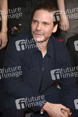 Filmpremiere 'Der Held vom Bahnhof Friedrichstraße' in Berlin