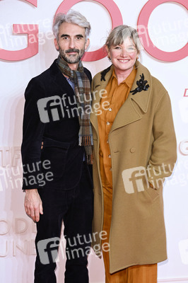 Filmpremiere 'Goodbye June' in London