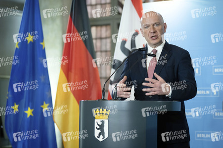 Antrittsbesuch von Bundeskanzler Friedrich Merz im Roten Rathaus in Berlin