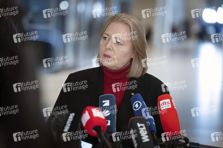 48. Sitzung des Deutschen Bundestages in Berlin