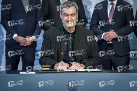 Unterzeichnung der Vereinbarung zur Olympiabewerbung in Berlin