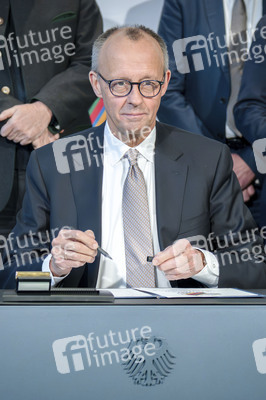 Unterzeichnung der Vereinbarung zur Olympiabewerbung in Berlin