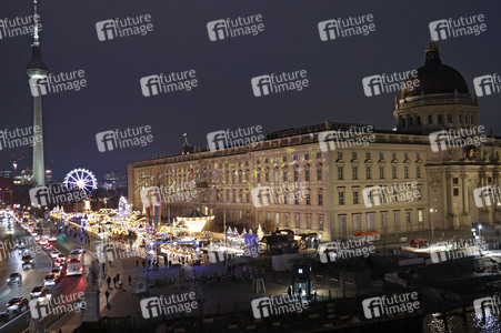 Weihnachtsmarkt am Humboldt Forum in Berlin