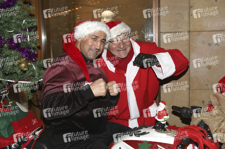 Benefizaktion mit Promi-Charity-Grillen in Berlin