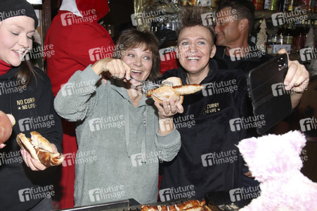 Benefizaktion mit Promi-Charity-Grillen in Berlin