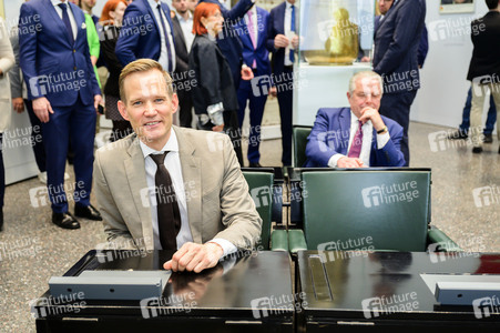 Austellungseröffnung 'Du bist Teil der Geschichte' in Bonn