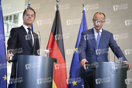 Empfang des NATO-Generalsekretärs in Berlin