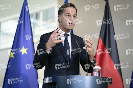 Empfang des NATO-Generalsekretärs in Berlin