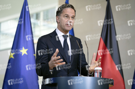 Empfang des NATO-Generalsekretärs in Berlin