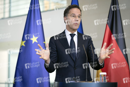 Empfang des NATO-Generalsekretärs in Berlin