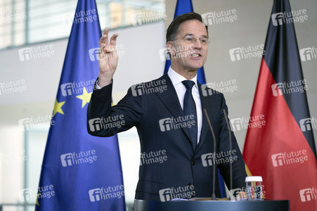 Empfang des NATO-Generalsekretärs in Berlin