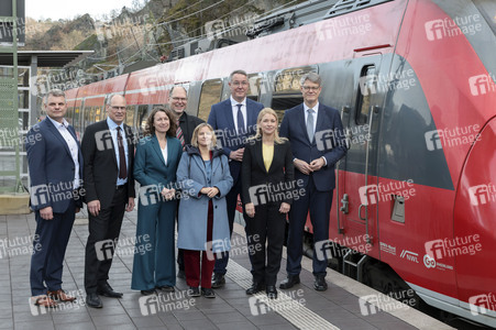 Inbetriebnahme der neuen Ahrtalbahn