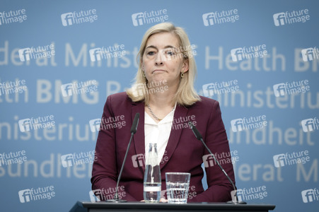 Pressekonferenz mit Nina Warken in Berlin