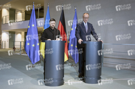 Pressestatement von Selenskyj und Merz zum Ukraine-Gipfel in Berlin