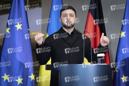 Pressestatement von Selenskyj und Merz zum Ukraine-Gipfel in Berlin