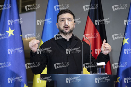 Pressestatement von Selenskyj und Merz zum Ukraine-Gipfel in Berlin