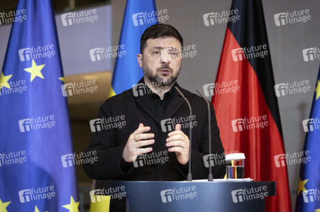 Pressestatement von Selenskyj und Merz zum Ukraine-Gipfel in Berlin