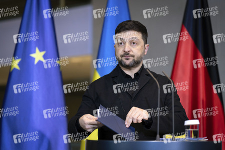 Pressestatement von Selenskyj und Merz zum Ukraine-Gipfel in Berlin