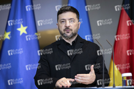 Pressestatement von Selenskyj und Merz zum Ukraine-Gipfel in Berlin