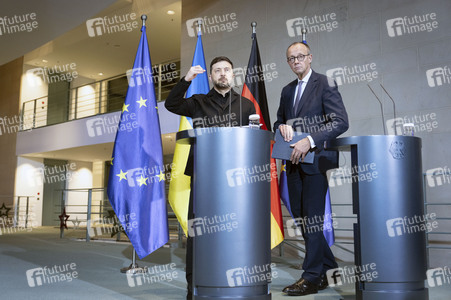 Pressestatement von Selenskyj und Merz zum Ukraine-Gipfel in Berlin