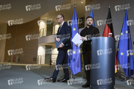 Pressestatement von Selenskyj und Merz zum Ukraine-Gipfel in Berlin