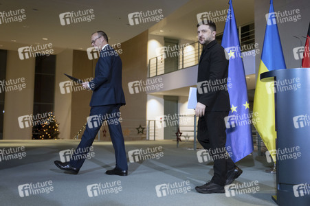 Pressestatement von Selenskyj und Merz zum Ukraine-Gipfel in Berlin