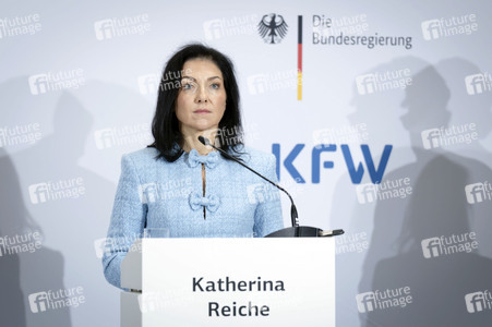 Pressekonferenz zur Vorstellung des Deutschlandfonds bei der KfW-Bankengruppe in Berlin