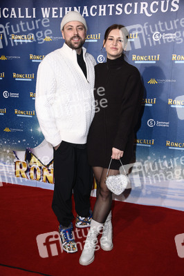 Premiere des 21. Original Roncalli Weihnachtscircus 2025 in Berlin