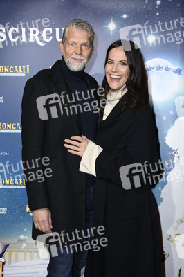 Premiere des 21. Original Roncalli Weihnachtscircus 2025 in Berlin