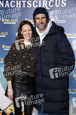 Premiere des 21. Original Roncalli Weihnachtscircus 2025 in Berlin