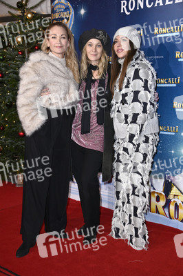 Premiere des 21. Original Roncalli Weihnachtscircus 2025 in Berlin