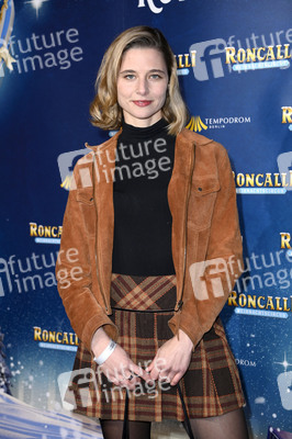 Premiere des 21. Original Roncalli Weihnachtscircus 2025 in Berlin